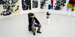 Radomír Leszczynski (*1945) na výstavě OKOUZLENI GEOMETRIÍ, Mánes, duben 2025